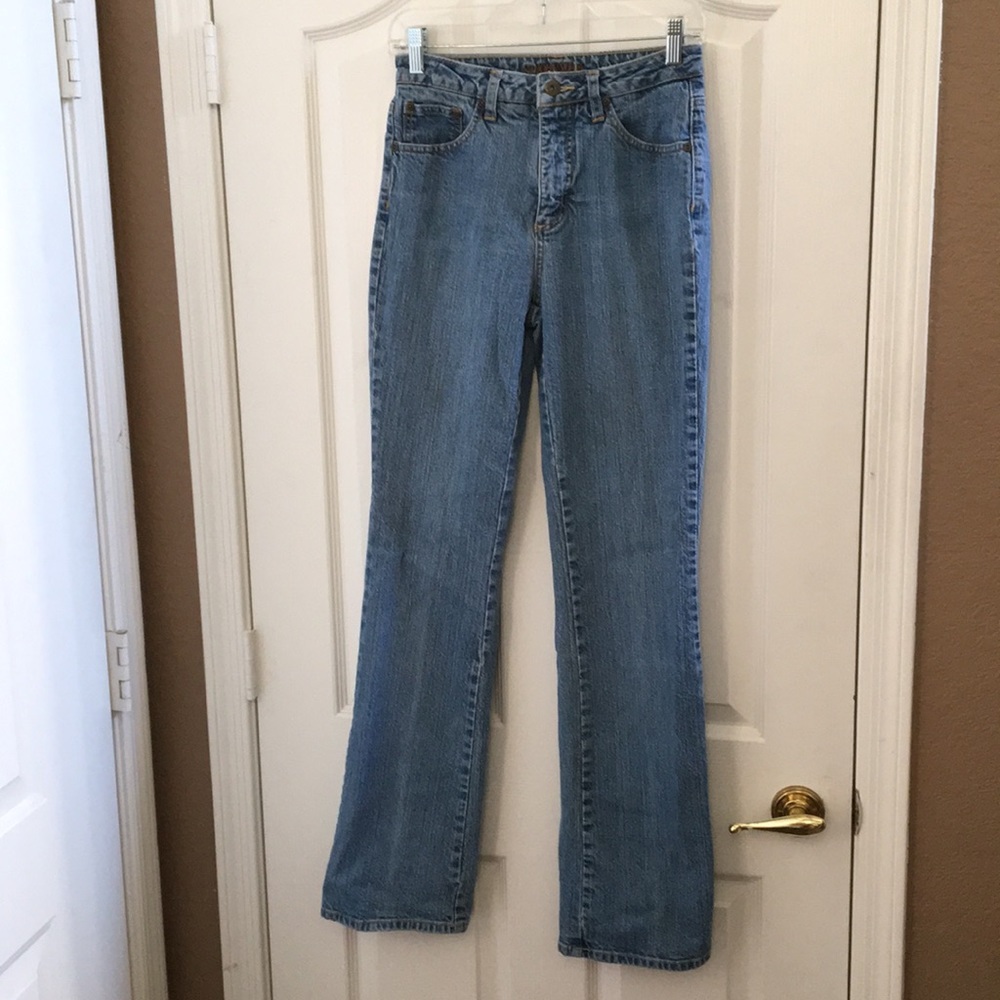 FINAL MARKDOWN Ladies St. John’s bay jeans 6 long